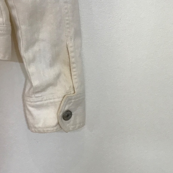 Tommy Hilfiger Women’s Vintage White Button Up Jean Jacket - Picture 13 of 14